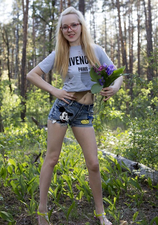 Галя, 23 года, 1 размер груди